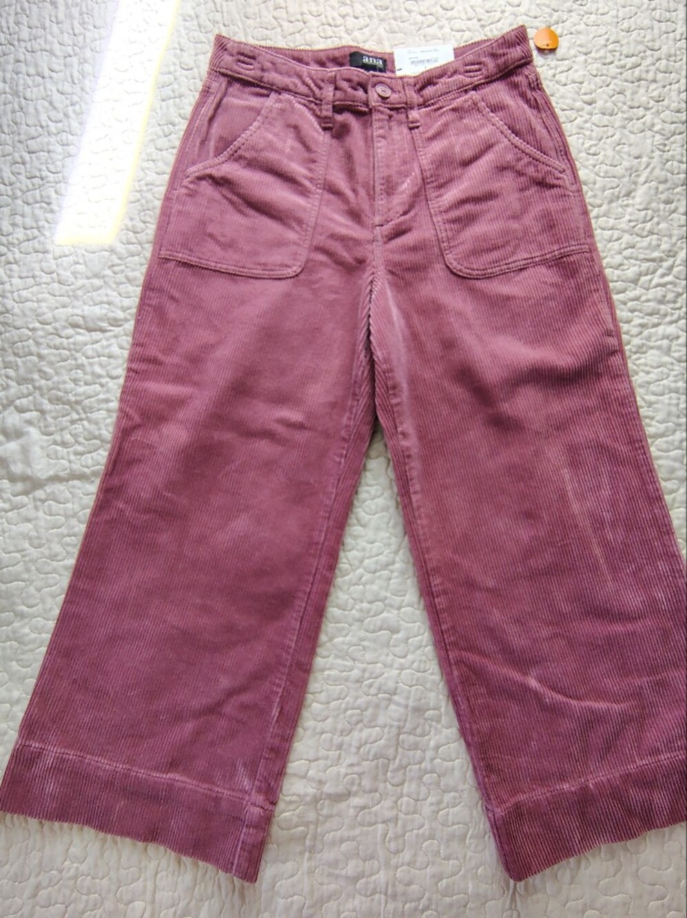 a.n.a Wide Leg Corduroy Jeans in Rose Size 8.